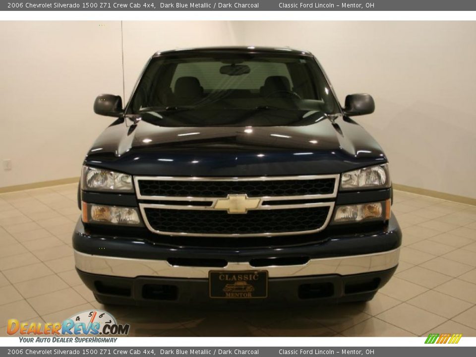 2006 Chevrolet Silverado 1500 Z71 Crew Cab 4x4 Dark Blue Metallic / Dark Charcoal Photo #2