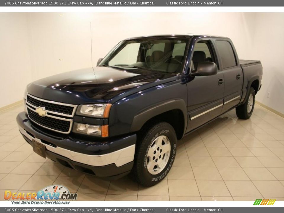 2006 Chevrolet Silverado 1500 Z71 Crew Cab 4x4 Dark Blue Metallic / Dark Charcoal Photo #3