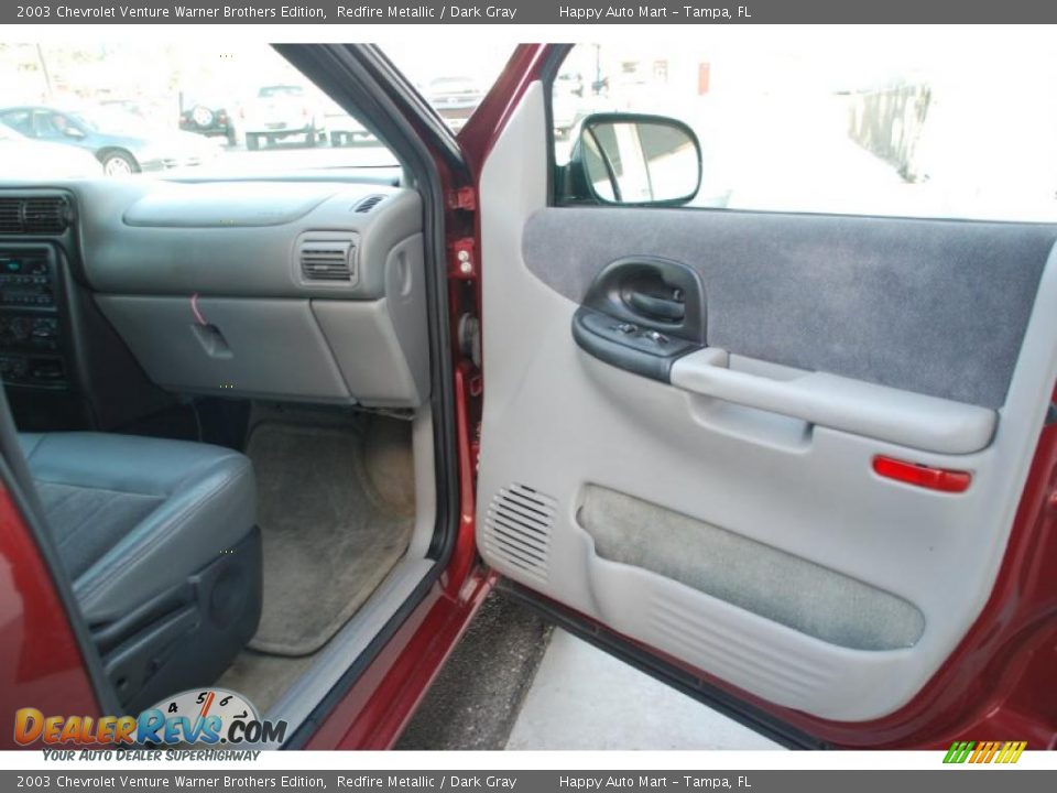 2003 Chevrolet Venture Warner Brothers Edition Redfire Metallic / Dark Gray Photo #17