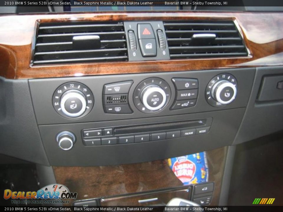 2010 BMW 5 Series 528i xDrive Sedan Black Sapphire Metallic / Black Dakota Leather Photo #13