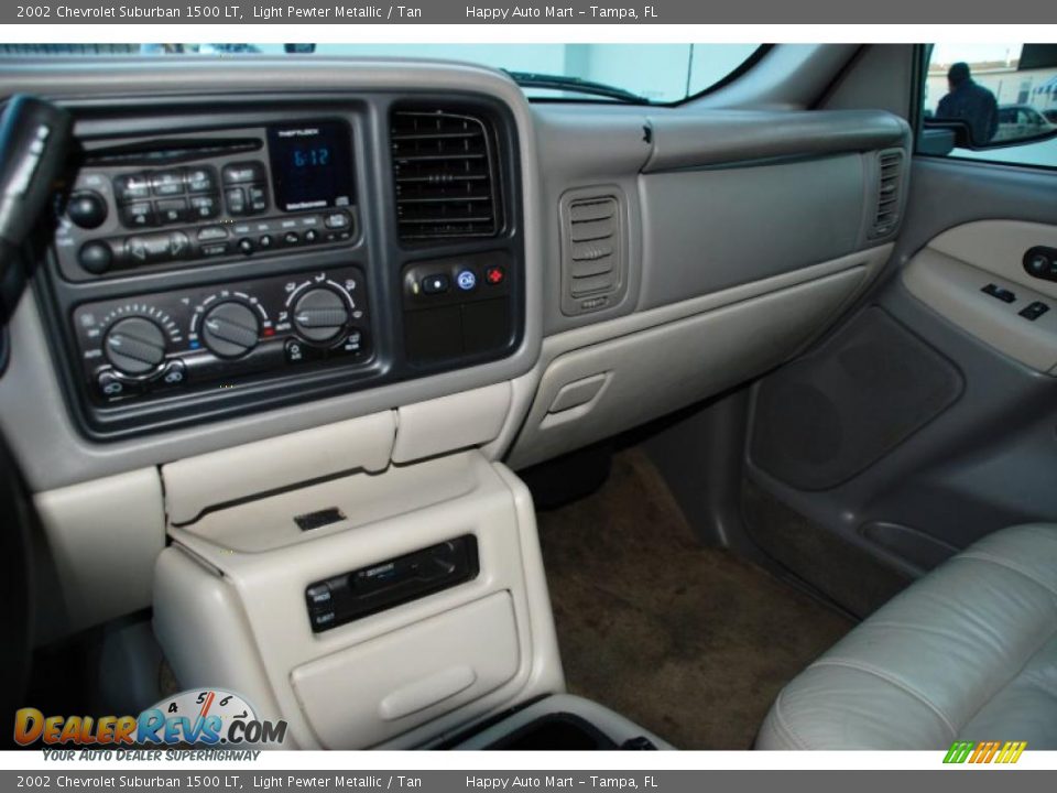 2002 Chevrolet Suburban 1500 LT Light Pewter Metallic / Tan Photo #19