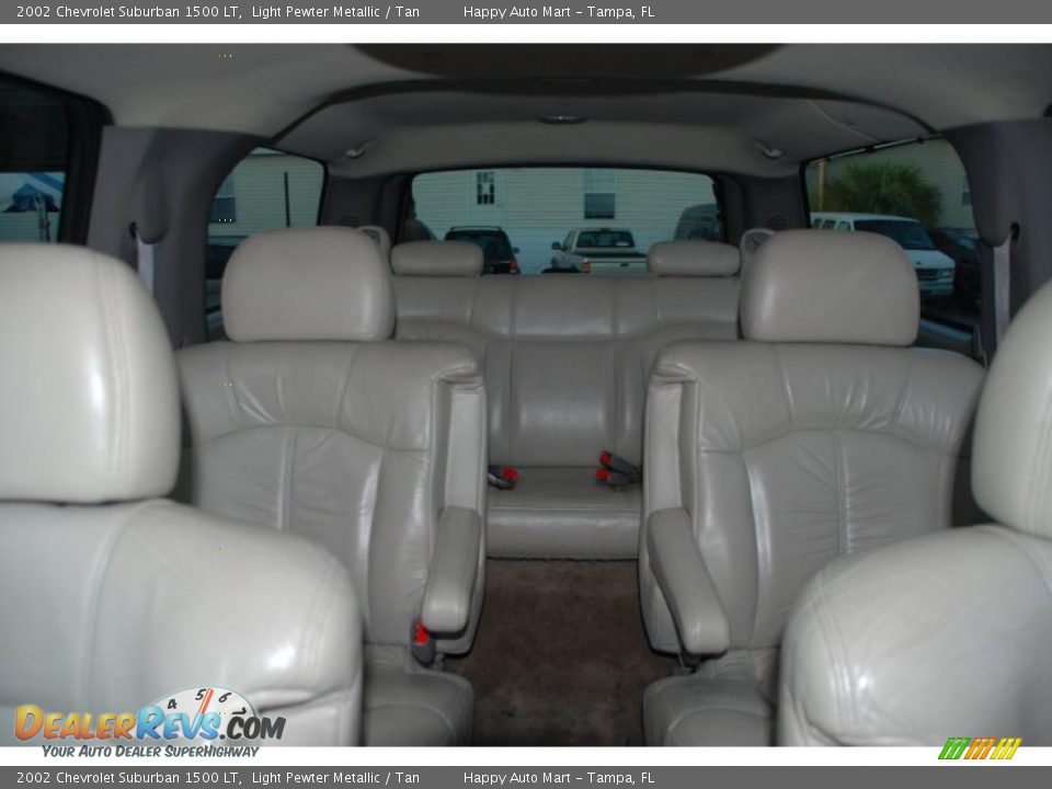 2002 Chevrolet Suburban 1500 LT Light Pewter Metallic / Tan Photo #34