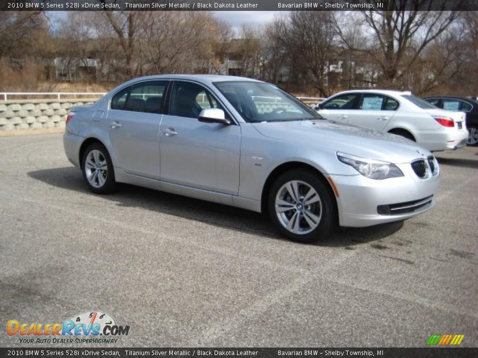 2010 BMW 5 Series 528i xDrive Sedan Titanium Silver Metallic / Black Dakota Leather Photo #7