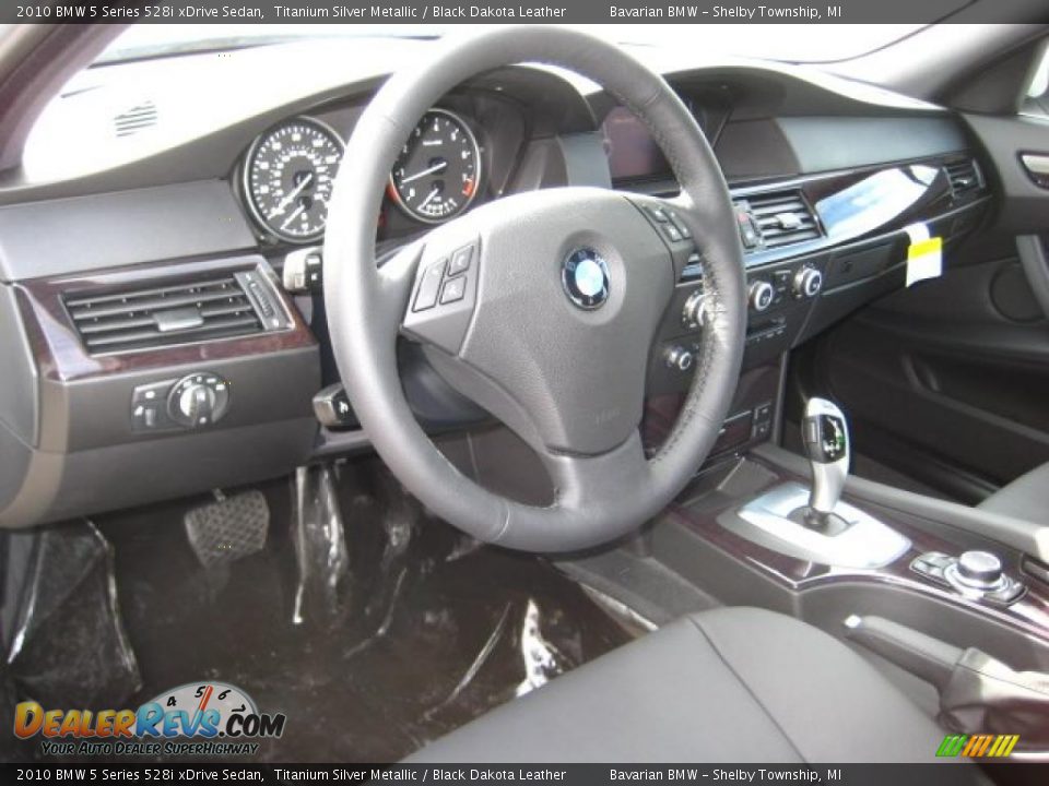 2010 BMW 5 Series 528i xDrive Sedan Titanium Silver Metallic / Black Dakota Leather Photo #9