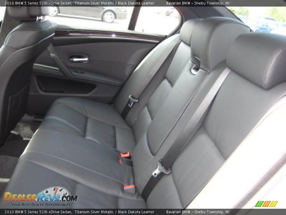2010 BMW 5 Series 528i xDrive Sedan Titanium Silver Metallic / Black Dakota Leather Photo #11