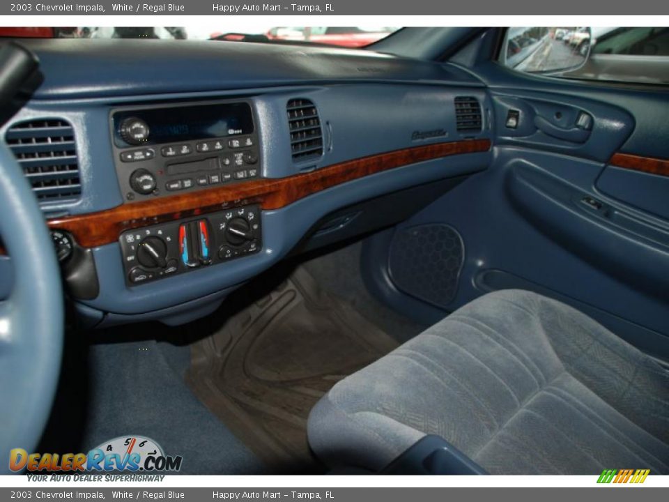 2003 Chevrolet Impala White / Regal Blue Photo #21