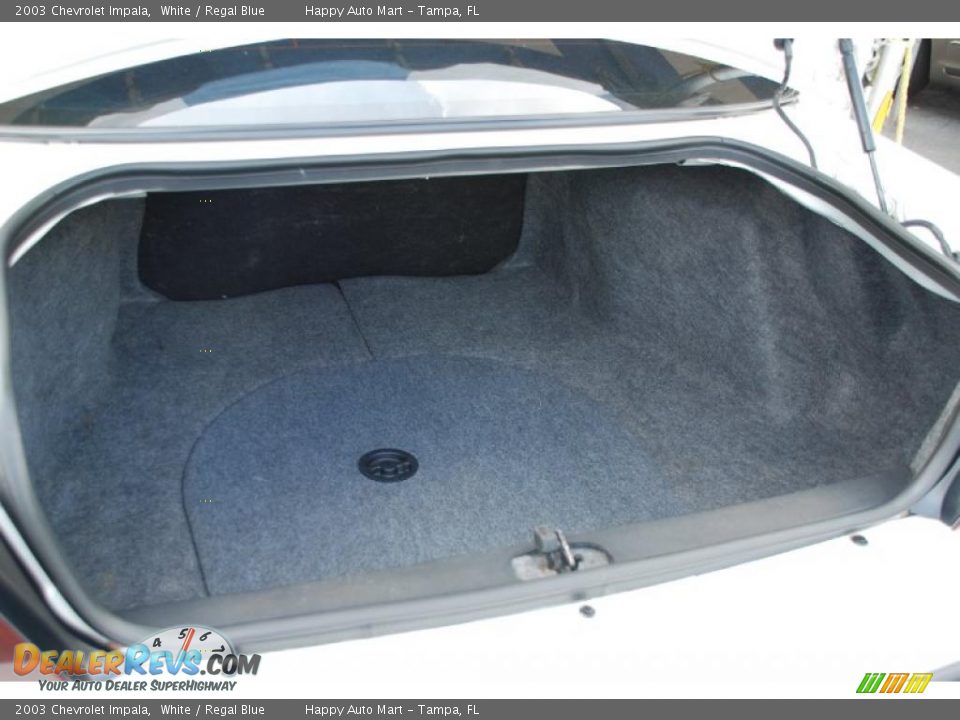 2003 Chevrolet Impala White / Regal Blue Photo #32