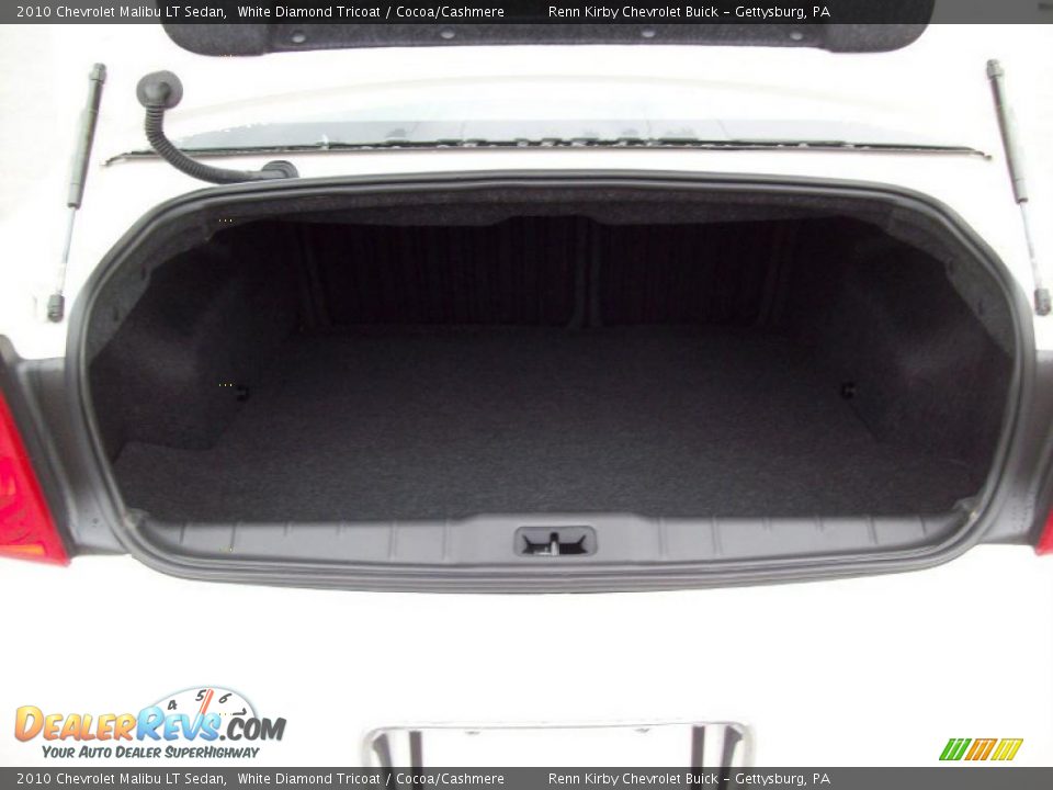 2010 Chevrolet Malibu LT Sedan White Diamond Tricoat / Cocoa/Cashmere Photo #8