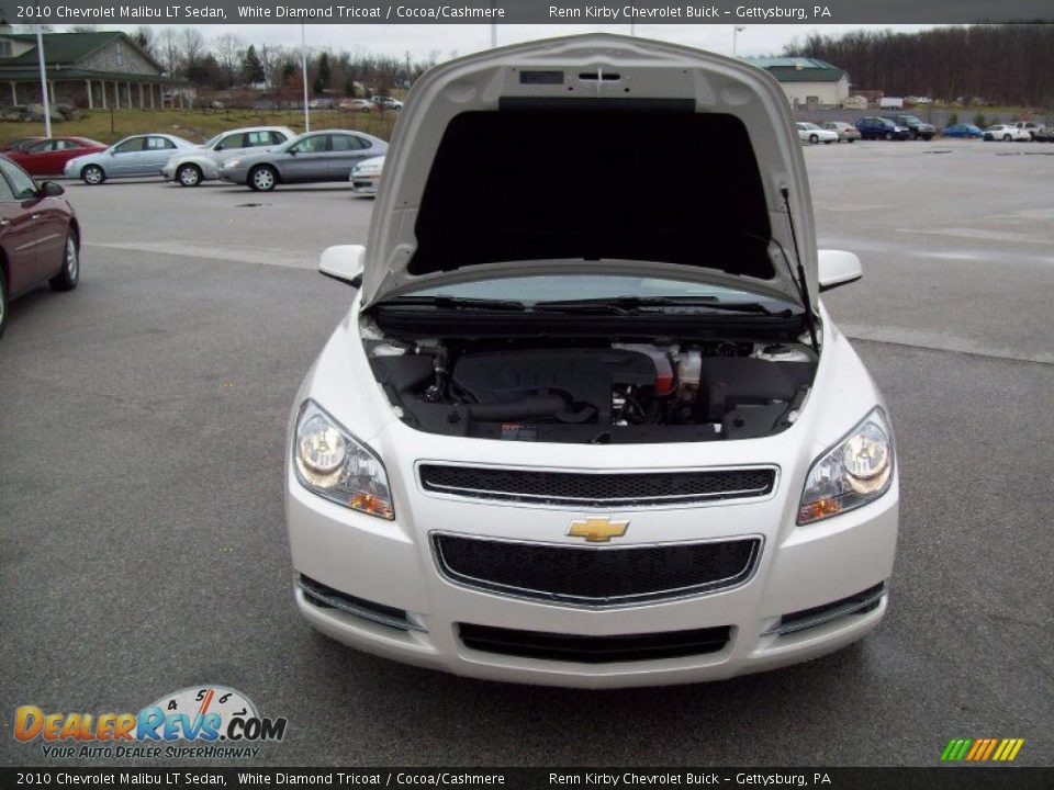 2010 Chevrolet Malibu LT Sedan White Diamond Tricoat / Cocoa/Cashmere Photo #11