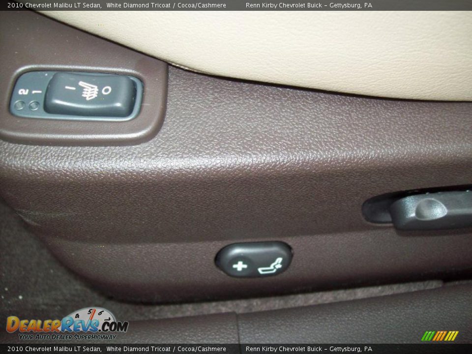 2010 Chevrolet Malibu LT Sedan White Diamond Tricoat / Cocoa/Cashmere Photo #24