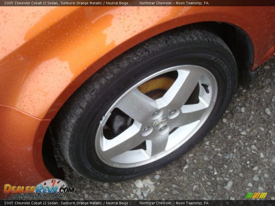 2005 Chevrolet Cobalt LS Sedan Sunburst Orange Metallic / Neutral Beige Photo #7