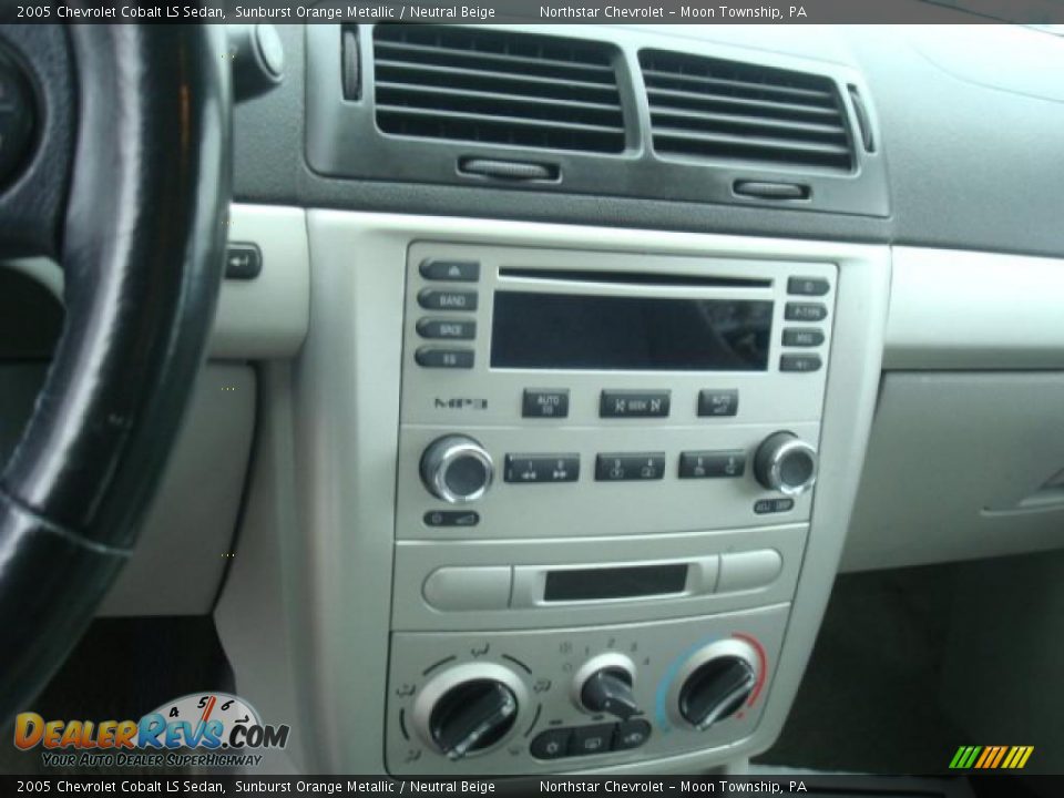 2005 Chevrolet Cobalt LS Sedan Sunburst Orange Metallic / Neutral Beige Photo #13