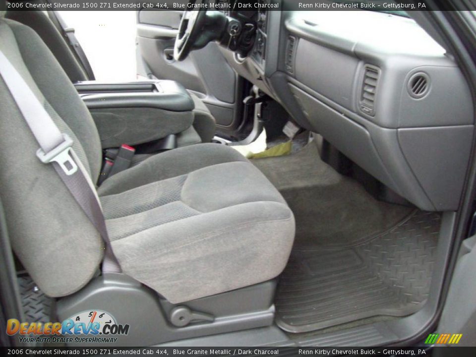 2006 Chevrolet Silverado 1500 Z71 Extended Cab 4x4 Blue Granite Metallic / Dark Charcoal Photo #7