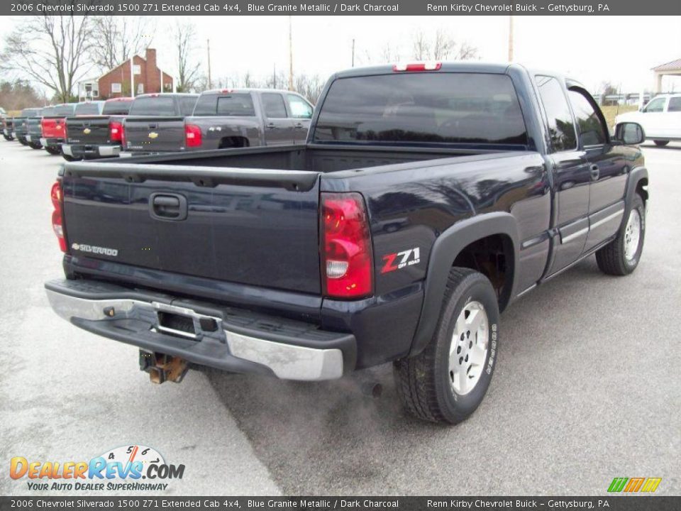 2006 Chevrolet Silverado 1500 Z71 Extended Cab 4x4 Blue Granite Metallic / Dark Charcoal Photo #11