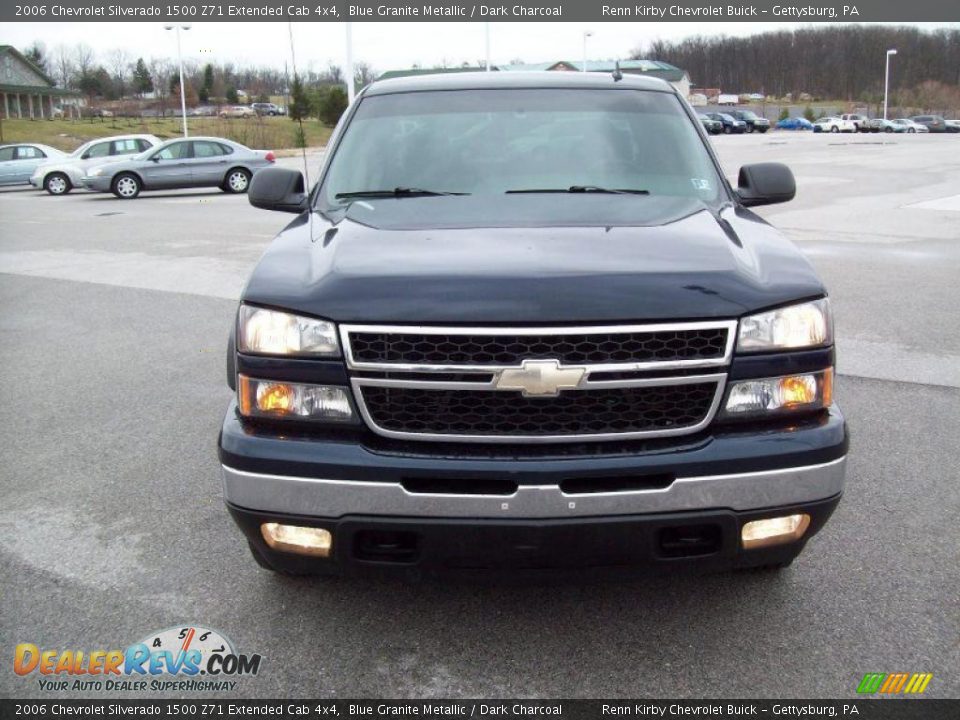 2006 Chevrolet Silverado 1500 Z71 Extended Cab 4x4 Blue Granite Metallic / Dark Charcoal Photo #16