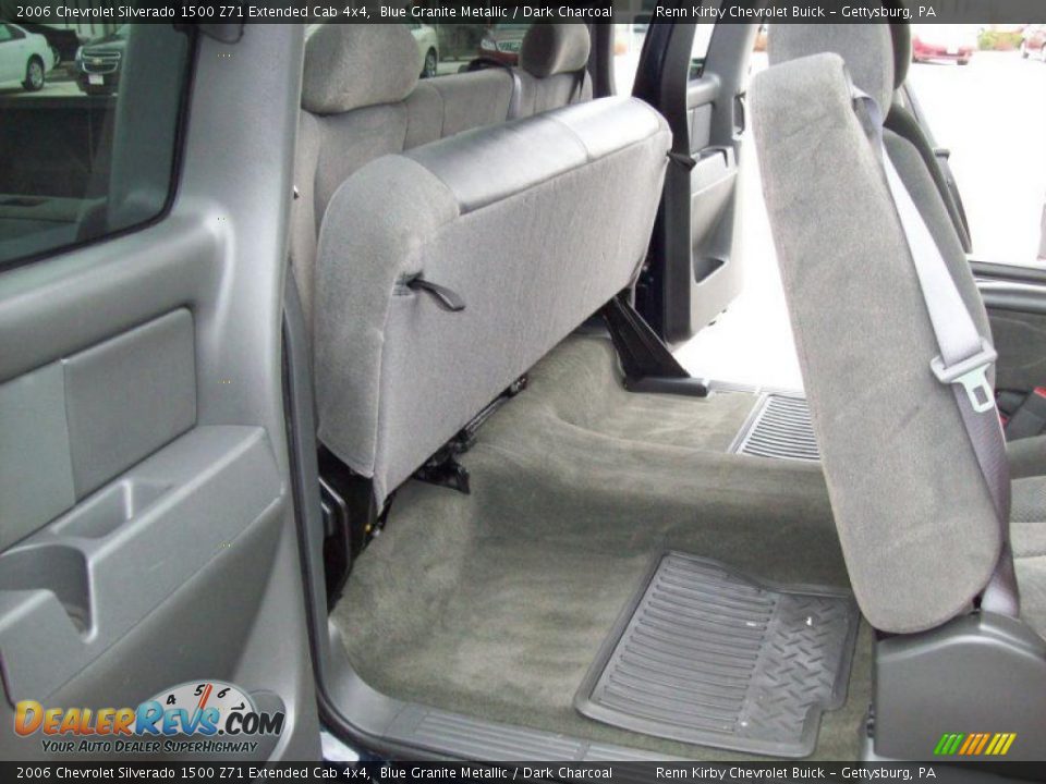 2006 Chevrolet Silverado 1500 Z71 Extended Cab 4x4 Blue Granite Metallic / Dark Charcoal Photo #29