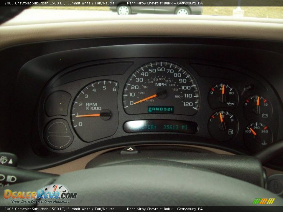 2005 Chevrolet Suburban 1500 LT Summit White / Tan/Neutral Photo #32