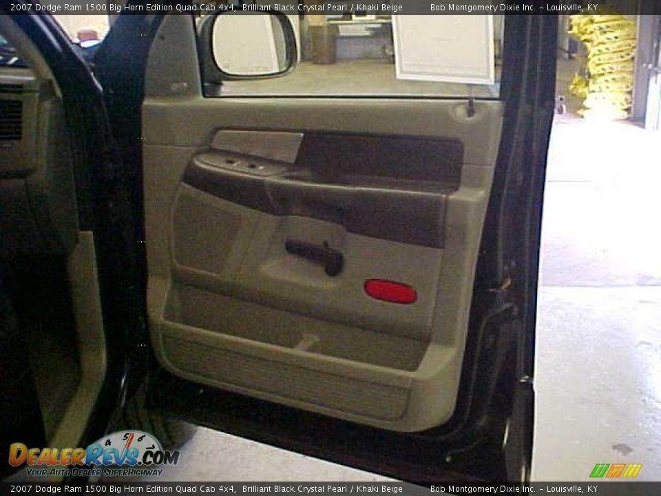2007 Dodge Ram 1500 Big Horn Edition Quad Cab 4x4 Brilliant Black Crystal Pearl / Khaki Beige Photo #8