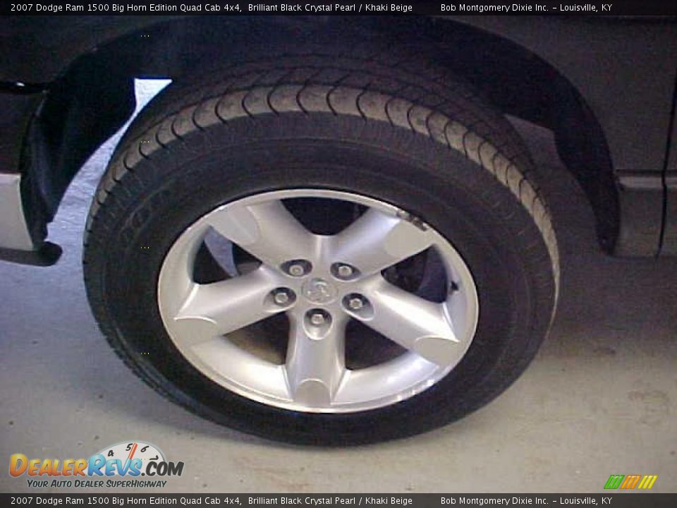 2007 Dodge Ram 1500 Big Horn Edition Quad Cab 4x4 Brilliant Black Crystal Pearl / Khaki Beige Photo #28