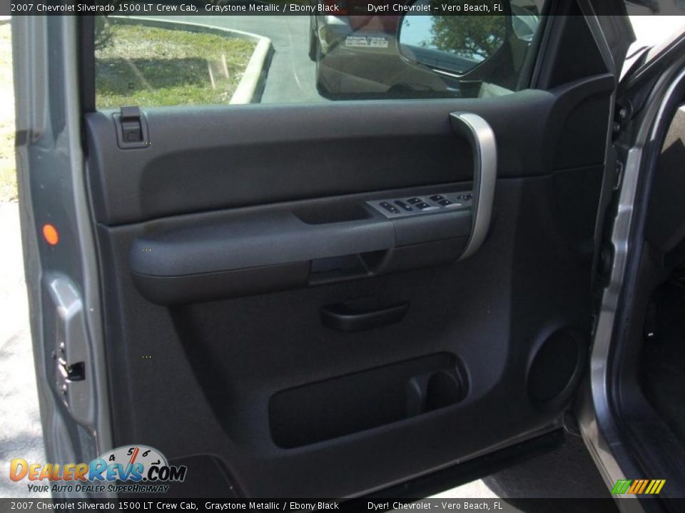 2007 Chevrolet Silverado 1500 LT Crew Cab Graystone Metallic / Ebony Black Photo #9