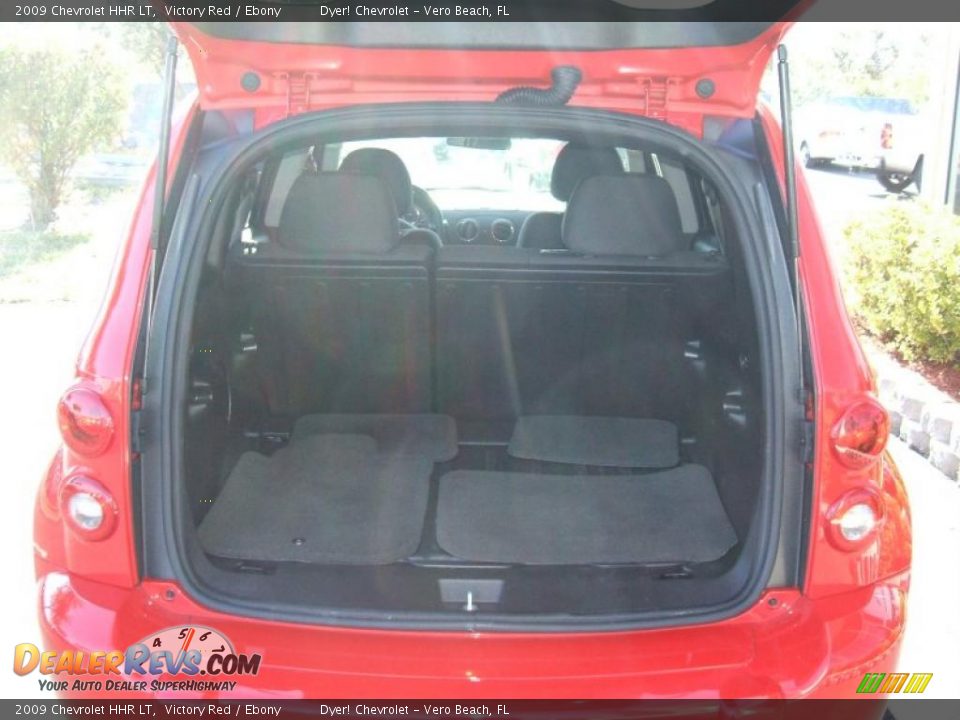 2009 Chevrolet HHR LT Victory Red / Ebony Photo #6