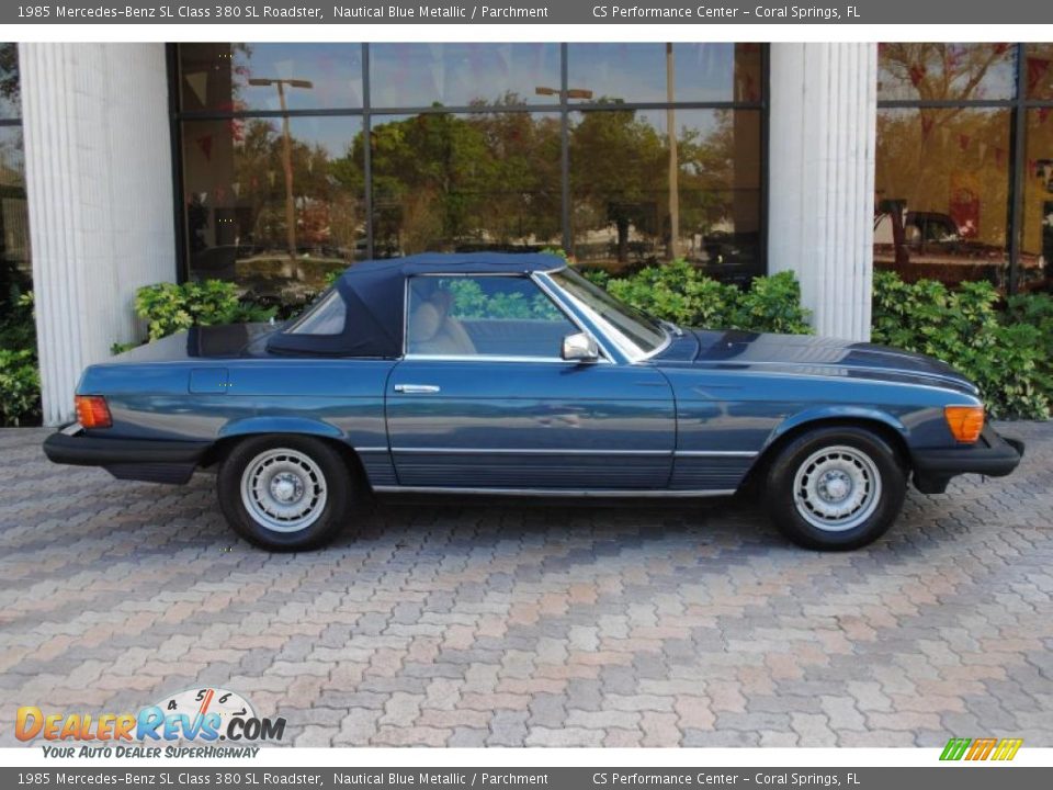 1985 Mercedes-Benz SL Class 380 SL Roadster Nautical Blue Metallic / Parchment Photo #11