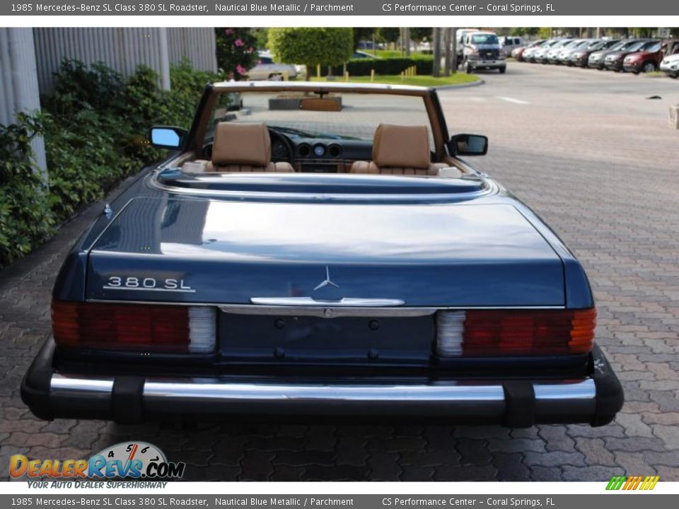 1985 Mercedes-Benz SL Class 380 SL Roadster Nautical Blue Metallic / Parchment Photo #18