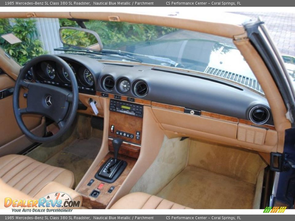 1985 Mercedes-Benz SL Class 380 SL Roadster Nautical Blue Metallic / Parchment Photo #23