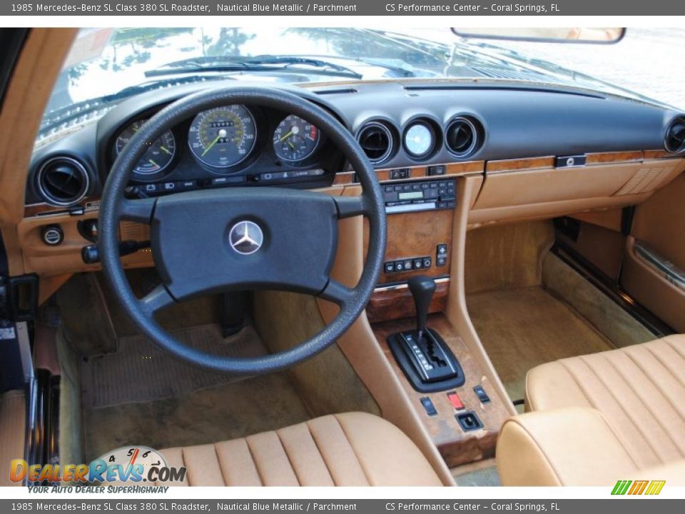 1985 Mercedes-Benz SL Class 380 SL Roadster Nautical Blue Metallic / Parchment Photo #24