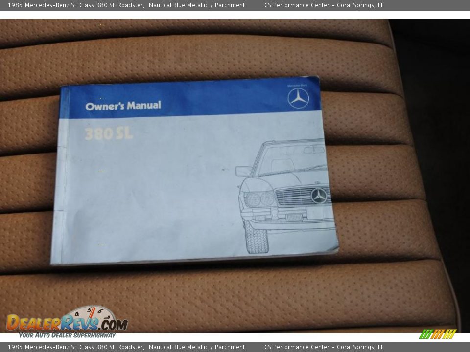 1985 Mercedes-Benz SL Class 380 SL Roadster Nautical Blue Metallic / Parchment Photo #27