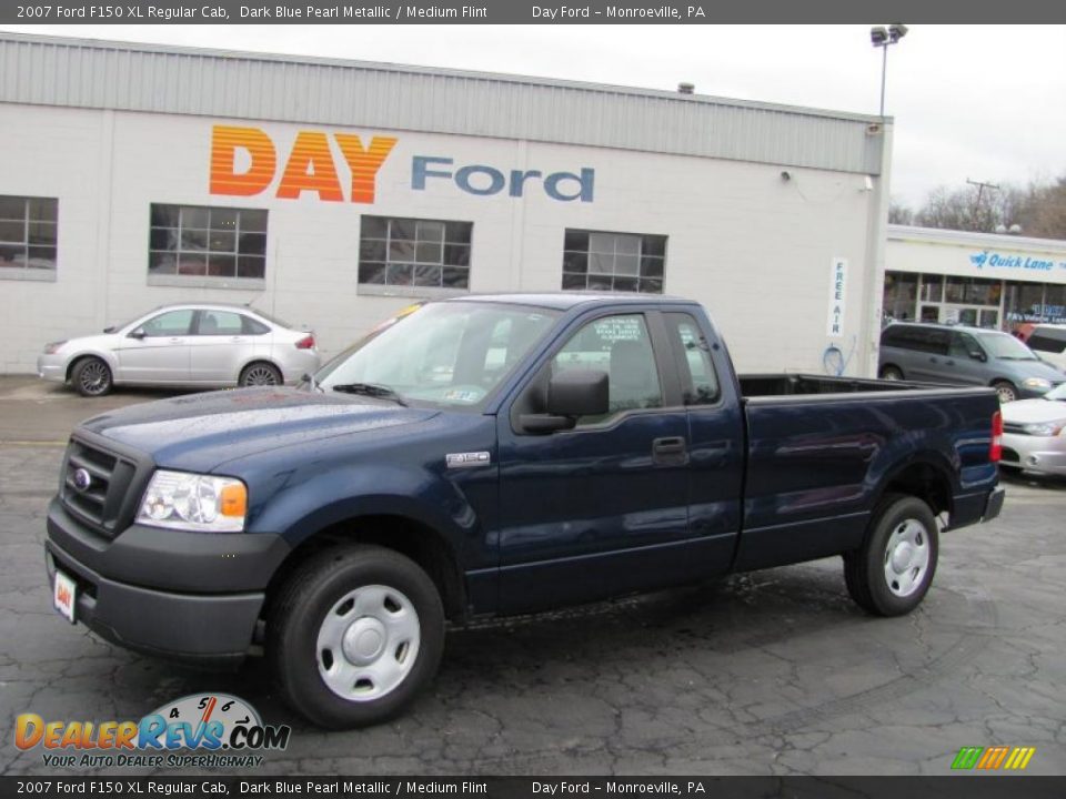2007 Ford F150 XL Regular Cab Dark Blue Pearl Metallic / Medium Flint Photo #1