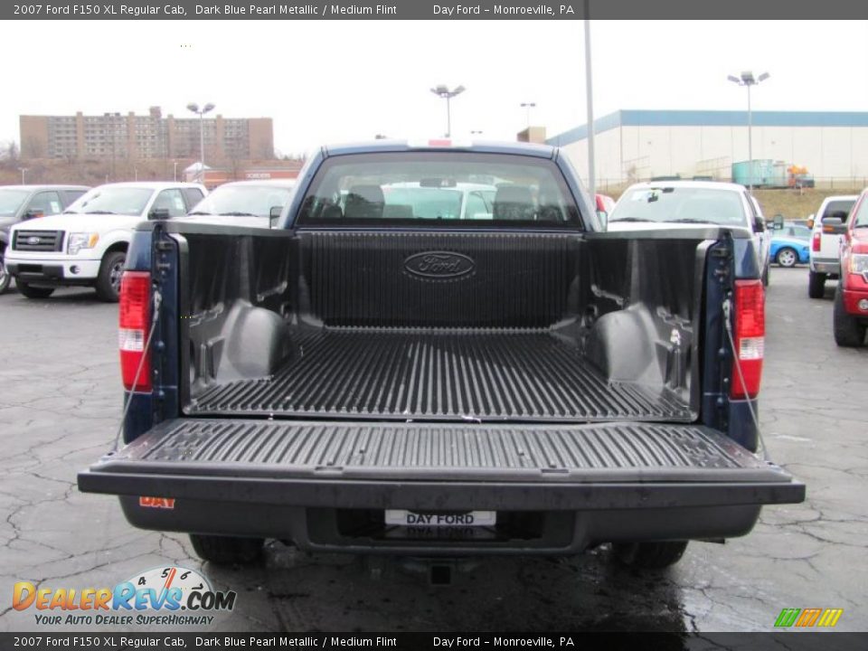 2007 Ford F150 XL Regular Cab Dark Blue Pearl Metallic / Medium Flint Photo #7