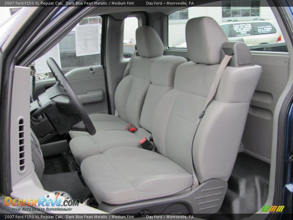 2007 Ford F150 XL Regular Cab Dark Blue Pearl Metallic / Medium Flint Photo #8