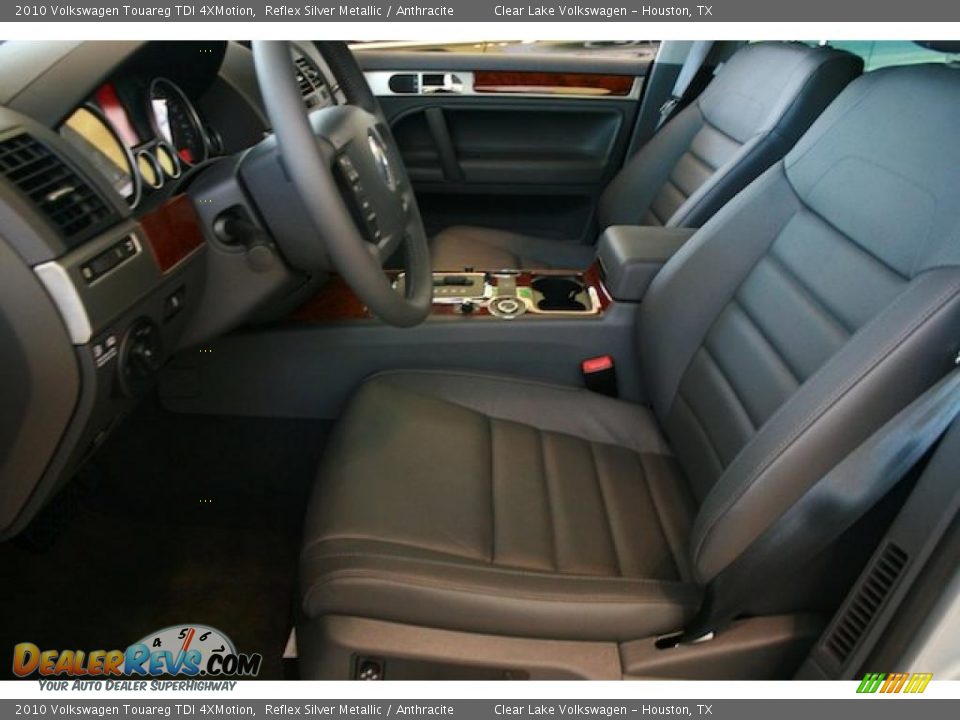 2010 Volkswagen Touareg TDI 4XMotion Reflex Silver Metallic / Anthracite Photo #5