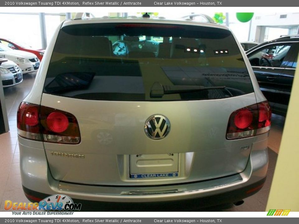 2010 Volkswagen Touareg TDI 4XMotion Reflex Silver Metallic / Anthracite Photo #11