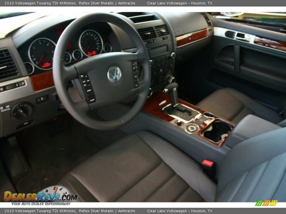 2010 Volkswagen Touareg TDI 4XMotion Reflex Silver Metallic / Anthracite Photo #13