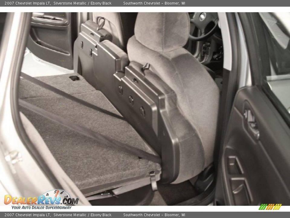 2007 Chevrolet Impala LT Silverstone Metallic / Ebony Black Photo #7