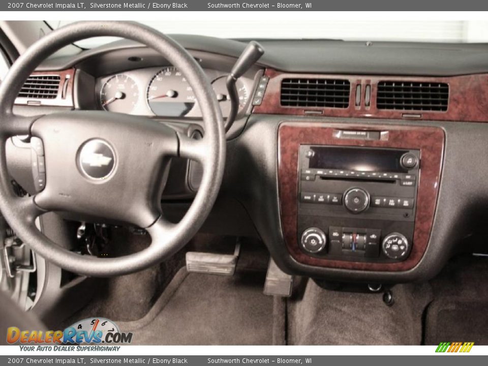2007 Chevrolet Impala LT Silverstone Metallic / Ebony Black Photo #8