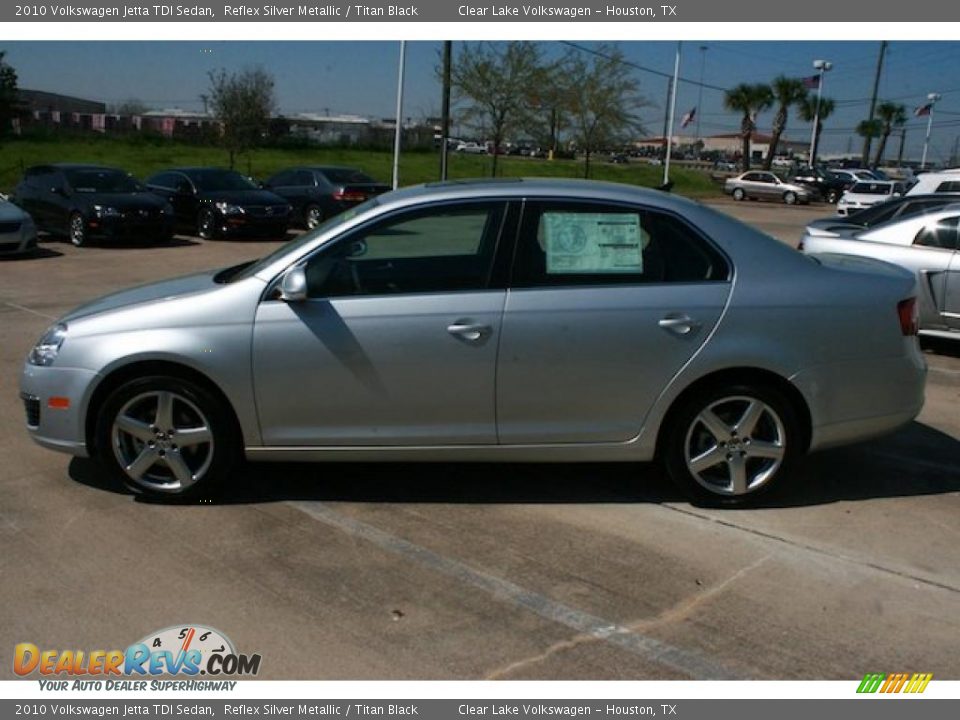 2010 Volkswagen Jetta TDI Sedan Reflex Silver Metallic / Titan Black Photo #4