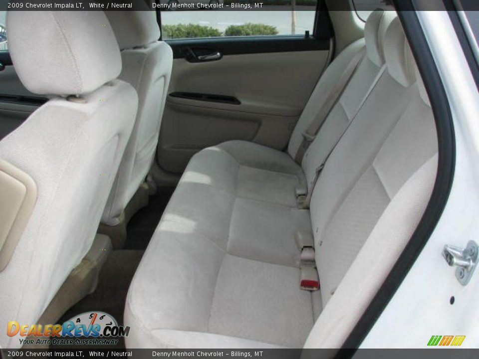 2009 Chevrolet Impala LT White / Neutral Photo #7