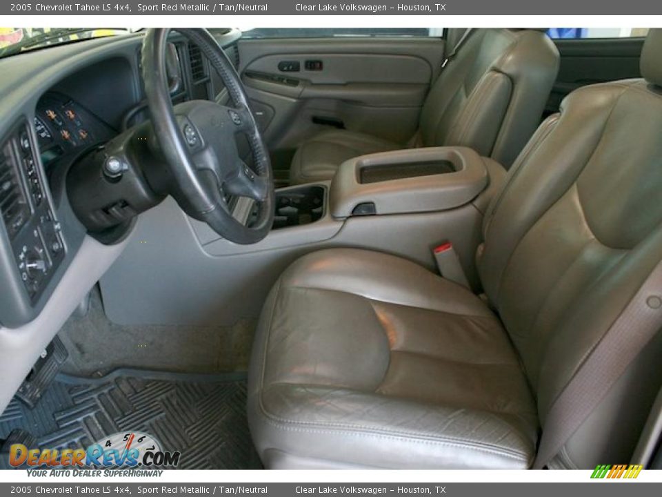 2005 Chevrolet Tahoe LS 4x4 Sport Red Metallic / Tan/Neutral Photo #16