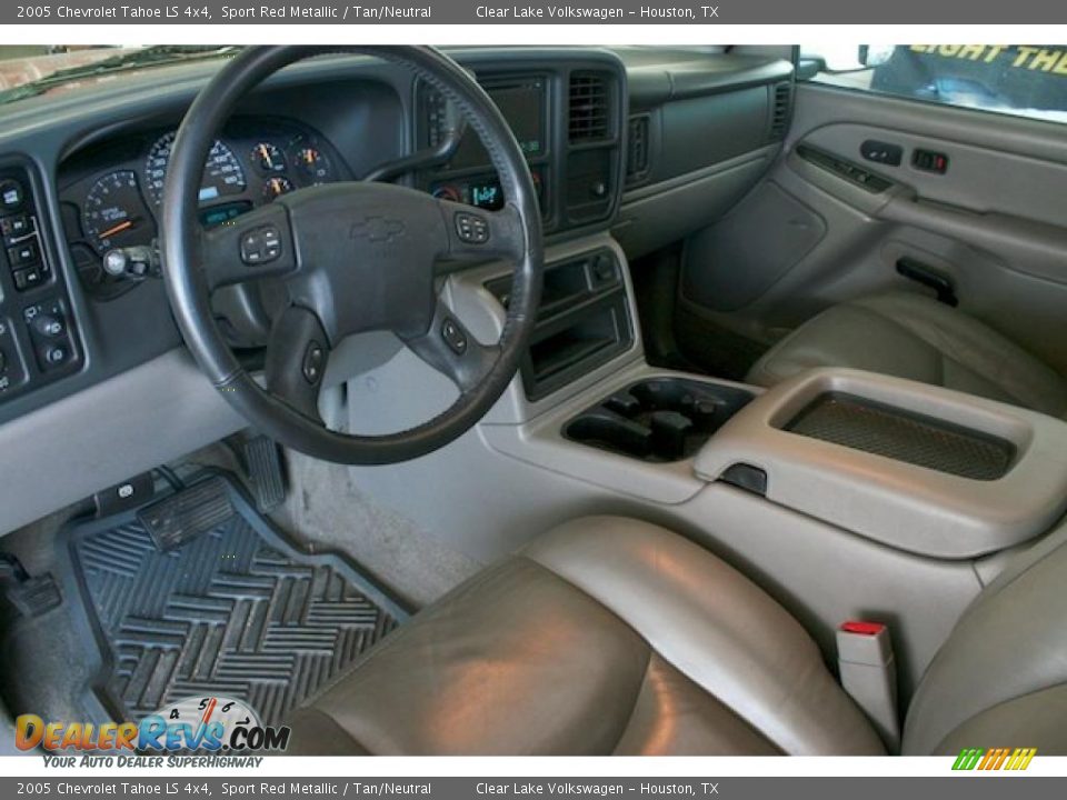 2005 Chevrolet Tahoe LS 4x4 Sport Red Metallic / Tan/Neutral Photo #17
