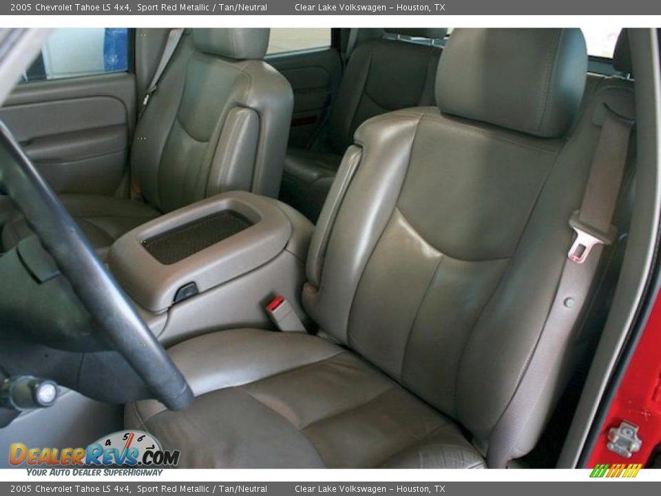 2005 Chevrolet Tahoe LS 4x4 Sport Red Metallic / Tan/Neutral Photo #18