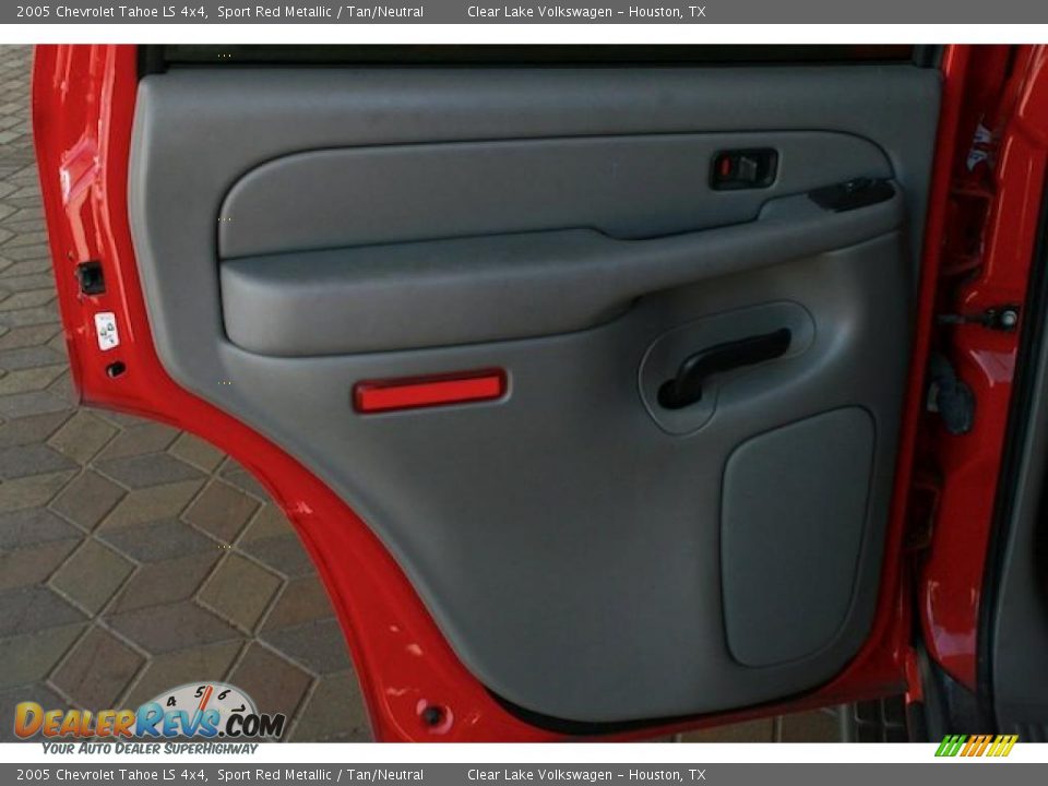 2005 Chevrolet Tahoe LS 4x4 Sport Red Metallic / Tan/Neutral Photo #19