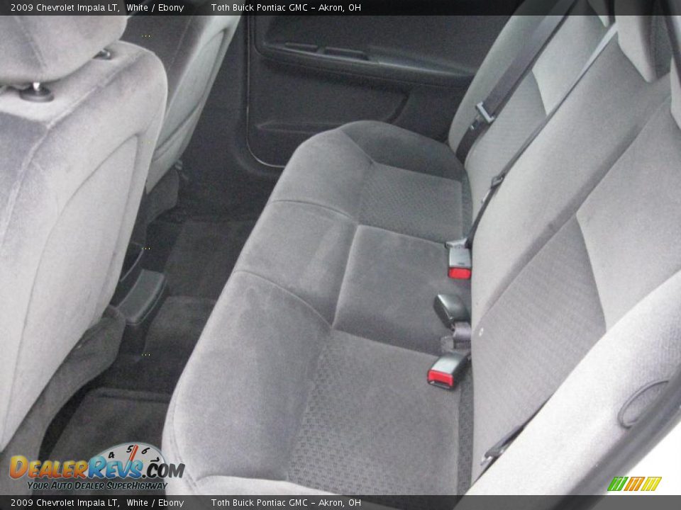 2009 Chevrolet Impala LT White / Ebony Photo #8