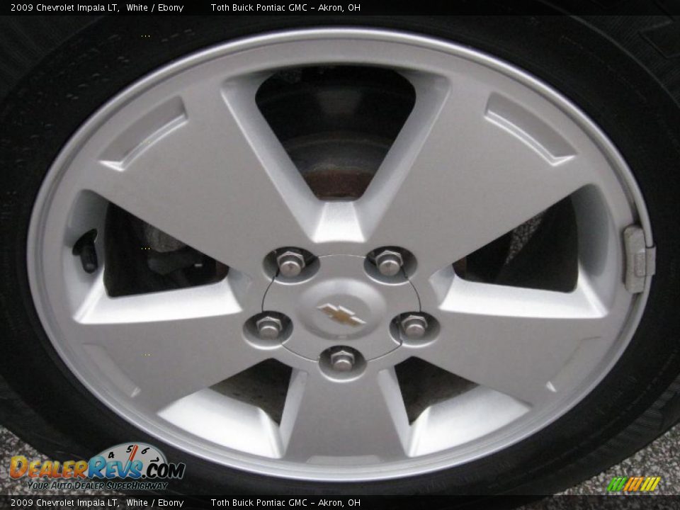 2009 Chevrolet Impala LT White / Ebony Photo #18