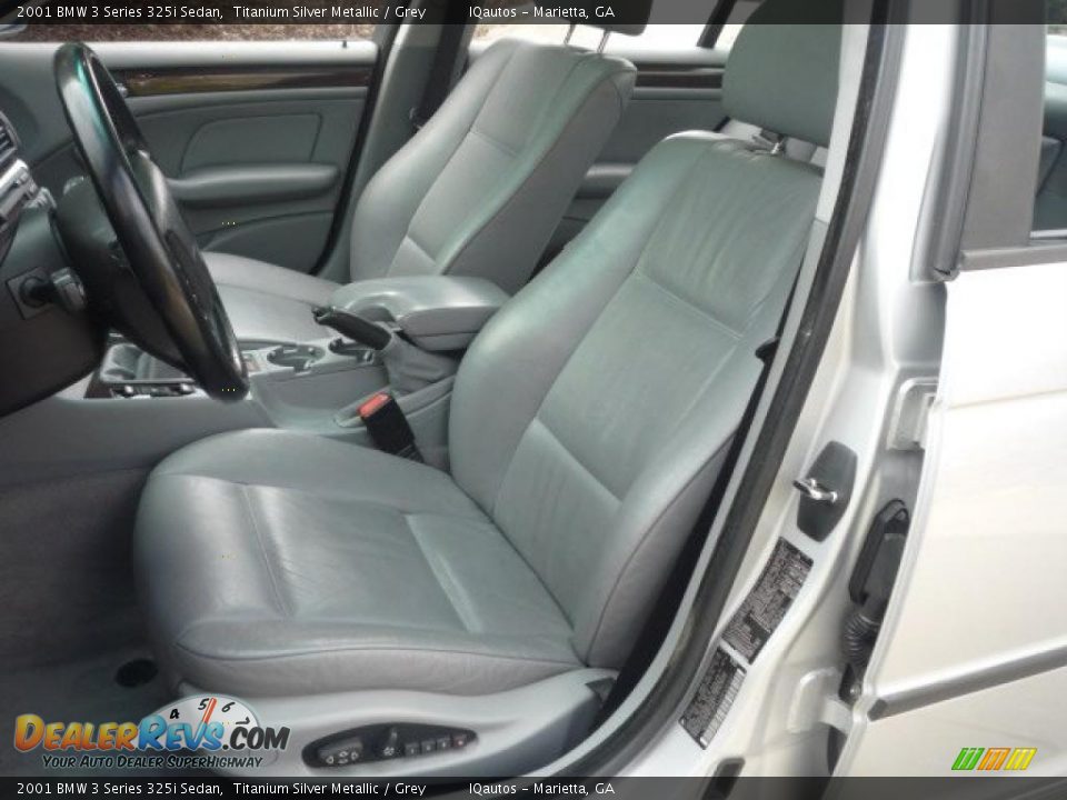2001 BMW 3 Series 325i Sedan Titanium Silver Metallic / Grey Photo #8