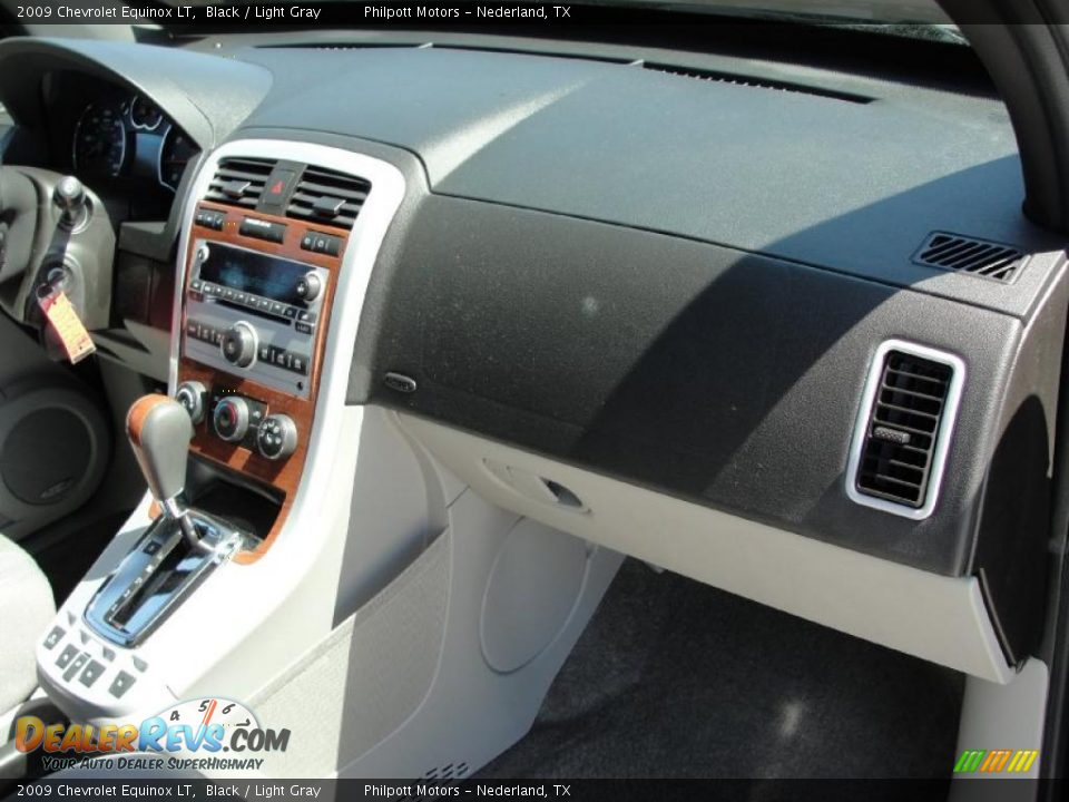 2009 Chevrolet Equinox LT Black / Light Gray Photo #25