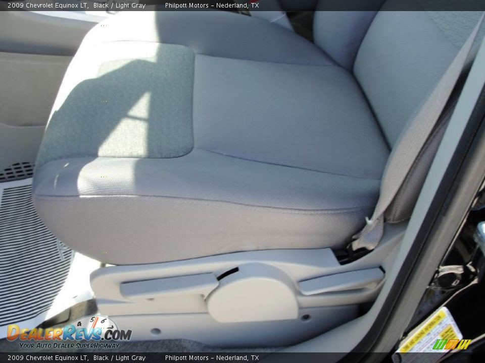 2009 Chevrolet Equinox LT Black / Light Gray Photo #35
