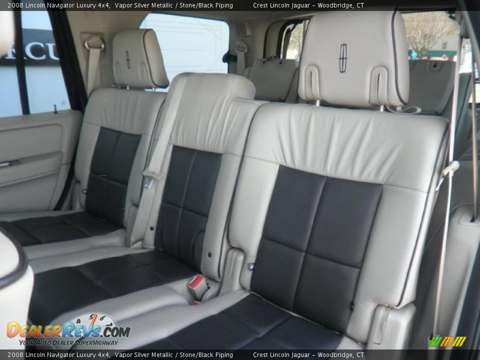 2008 Lincoln Navigator Luxury 4x4 Vapor Silver Metallic / Stone/Black Piping Photo #5